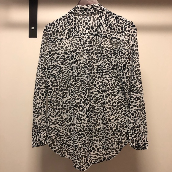 Two by Vince Camuto Animal Print Blouse - Picture 2 of 4
